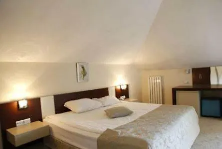 Synosse Park * Hüseyinli